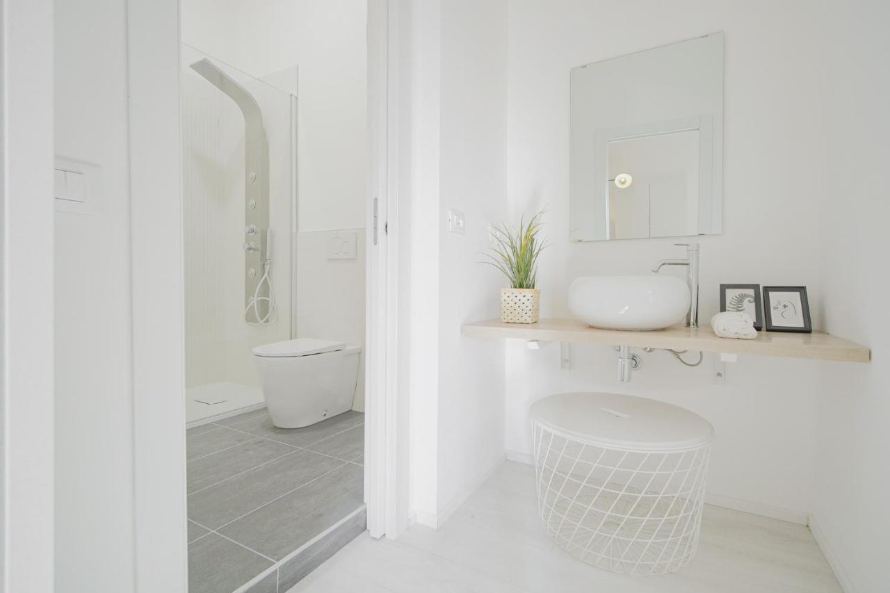 Apartment Cont36 -total White- Esclusive Mailand